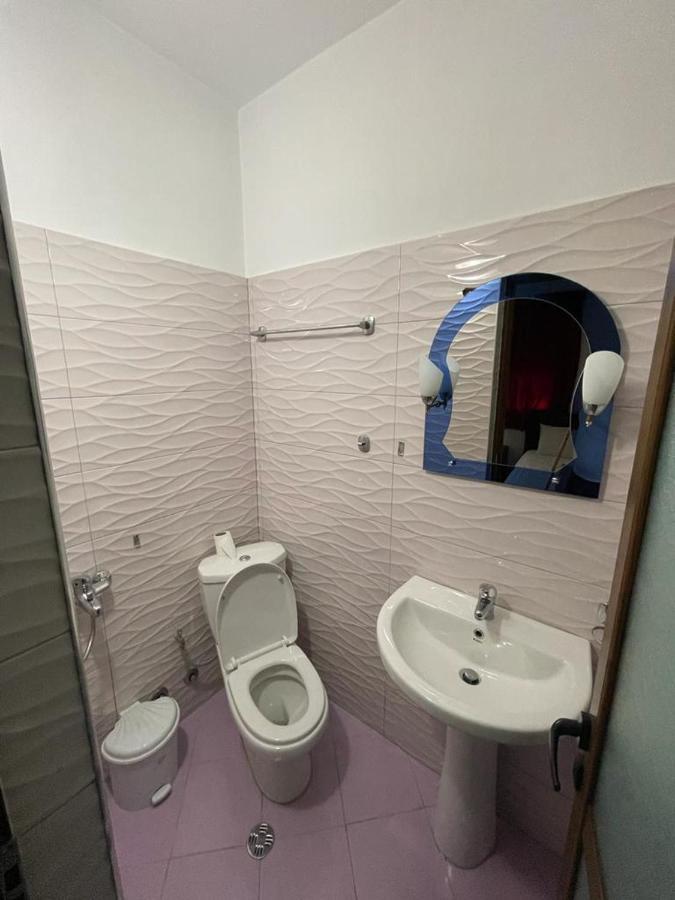 Centre Hotel Berat Bagian luar foto